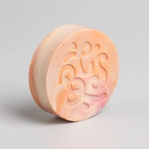 Tobacco bay leaf soap